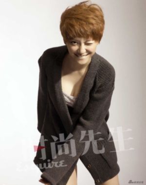 义乌四女人弄一个男鸭子视频_剧情片免费高清观看